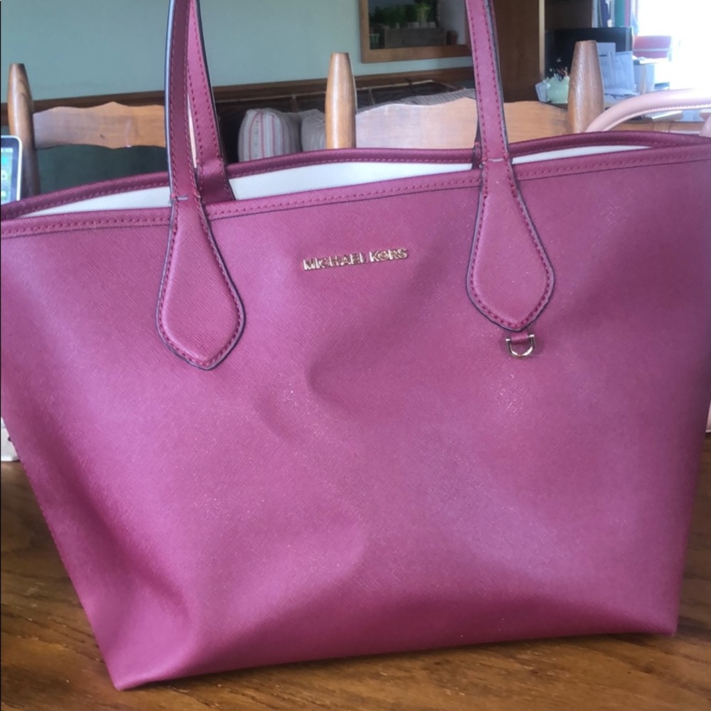 michael kors tote!!!!!